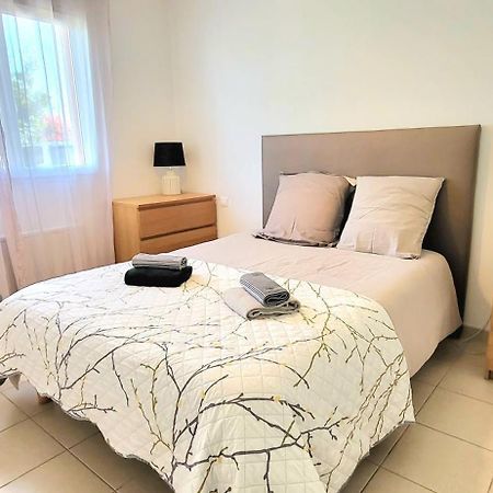 Logement Thermale Et De Tourisme Les Acacias 6 Jonzac Exterior foto